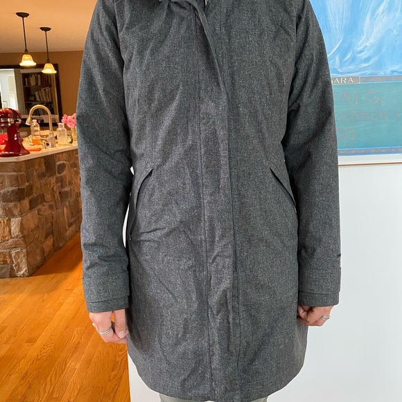 Women’s Patagonia Parka Jacket - Picture 2 of 6